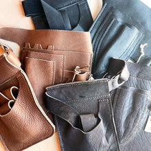 Load image into Gallery viewer, Gardening Leather Tool Belt