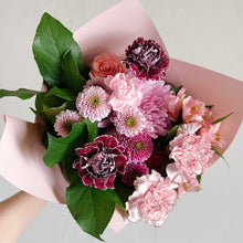 Load image into Gallery viewer, Monthly Bouquet Subscription
