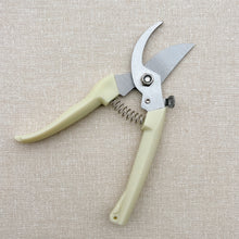 Load image into Gallery viewer, Garden snips
