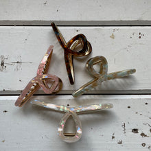 Load image into Gallery viewer, Metallic Assorted Hair Claw Clips
