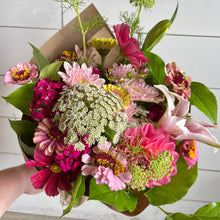 Load image into Gallery viewer, Monthly Bouquet Subscription
