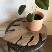 Load image into Gallery viewer, Wood Leaf Plant Risers
