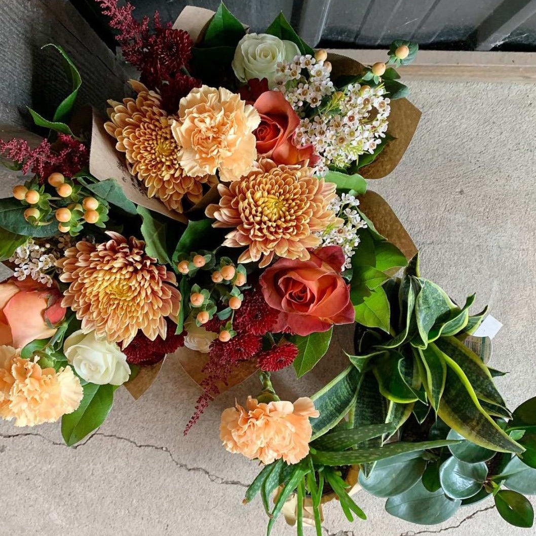 Designer's Choice Grab and Go Bouquets
